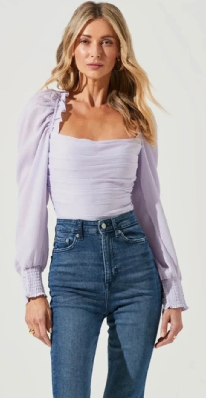 ASTR The Label Lilac Puff Sleeve Square Neck Top